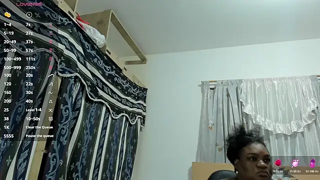 Snapshot of lilybaudyn_ chatting on February 20, 2026, 3:58 pm lilybaudyn online show from February 20, 2026, 3:58 pm