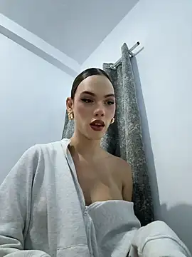 Snapshot of Carlita_cute chatting on August 5, 2026, 4:06 am Carlita cute online show from August 5, 2026, 4:06 am