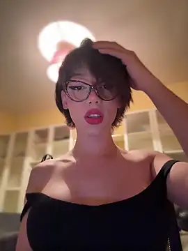 Carlita cute online show from November 26, 2025, 8:31 pm