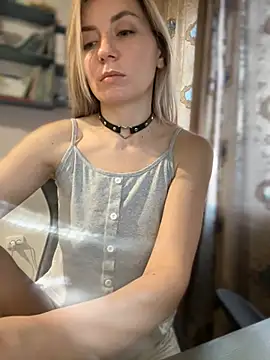 Crazy-Rosa online show from February 15, 2025, 2:58 am