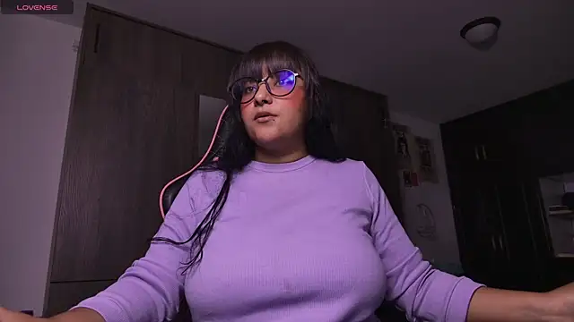 Snapshot of Steph_moon_ chatting on October 11, 2025, 8:54 pm Steph moon online show from October 11, 2025, 8:54 pm