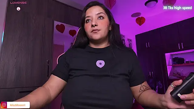 Steph moon  online show from February 15, 2026, 7:13 pm