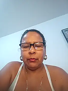 Afroditabichota online show from November 7, 2025, 11:30 pm