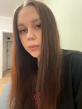 Snapshot of Marylallka5 chatting on November 9, 2025, 4:49 am Marylallka5 online show from November 9, 2025, 4:49 am