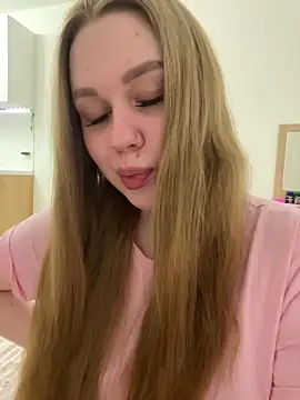 Marylallka5 online show from April 29, 2026, 3:05 pm
