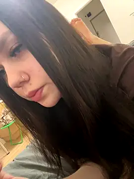 Snapshot of Marylallka5 chatting on November 22, 2025, 5:39 am Marylallka5 online show from November 22, 2025, 5:39 am