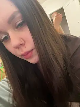 Marylallka5 online show from February 4, 2026, 5:13 am