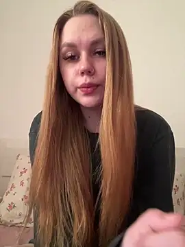 Snapshot of Marylallka5 chatting on June 1, 2026, 5:29 am Marylallka5 online show from June 1, 2026, 5:29 am