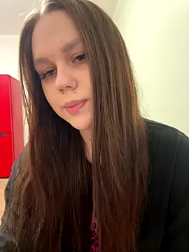 Snapshot of Marylallka5 chatting on November 8, 2025, 5:11 am Marylallka5 online show from November 8, 2025, 5:11 am