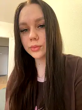 Snapshot of Marylallka5 chatting on November 20, 2025, 9:54 am Marylallka5 online show from November 20, 2025, 9:54 am