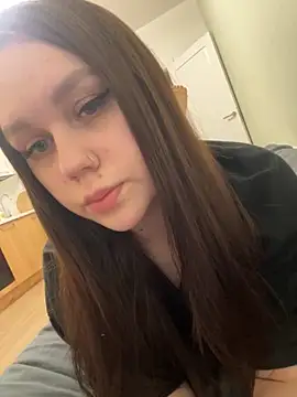 Snapshot of Marylallka5 chatting on October 13, 2025, 7:26 pm Marylallka5 online show from October 13, 2025, 7:26 pm