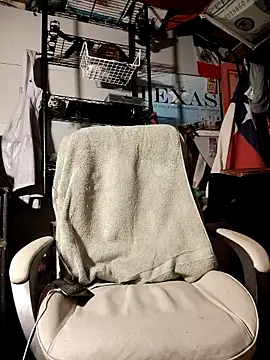 Gillygilly76 online show from October 22, 2025, 3:06 am