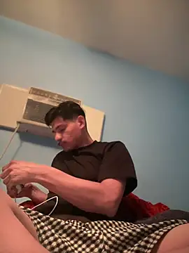 parTy20344 online show from February 5, 2025, 4:14 pm