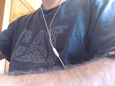 Snapshot of lover_camer chatting on April 14, 2026, 3:28 pm lover camer online show from April 14, 2026, 3:28 pm