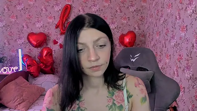 Lolly Haze online show from February 11, 2026, 5:40 am