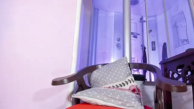 Snapshot of sexy-luna-star-ts chatting on December 3, 2025, 6:29 pm sexy-luna-star-ts online show from December 3, 2025, 6:29 pm