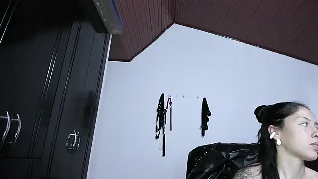 MistressVenena online show from October 24, 2025, 8:30 pm