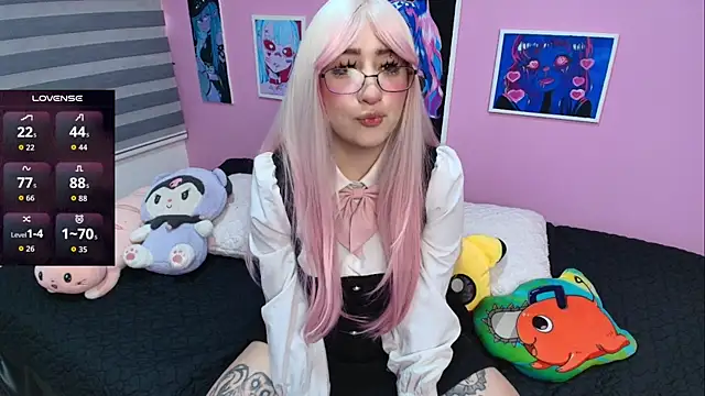 Snapshot of Miwa_violet chatting on November 6, 2025, 6:01 pm Miwa violet online show from November 6, 2025, 6:01 pm