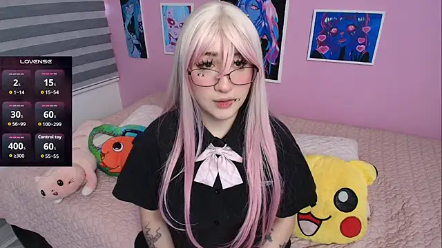 Snapshot of Miwa_violet chatting on November 10, 2025, 6:24 pm Miwa violet online show from November 10, 2025, 6:24 pm