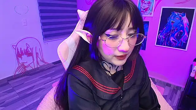Snapshot of Miwa_violet chatting on June 7, 2026, 3:23 am Miwa violet online show from June 7, 2026, 3:23 am