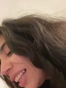 Snapshot of Cuteandhornyy chatting on March 13, 2025, 4:38 am Cuteandhornyy online show from March 13, 2025, 4:38 am