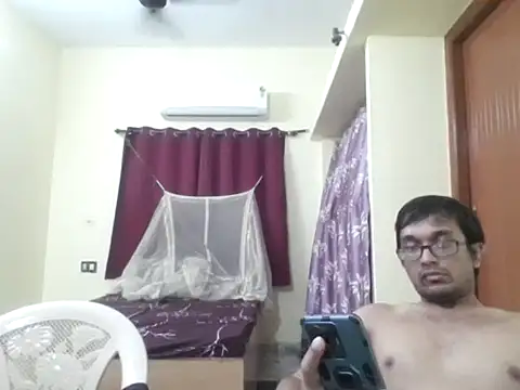 Snapshot of THE_NAKED_BOY chatting on November 13, 2025, 4:00 pm THE NAKED BOY online show from November 13, 2025, 4:00 pm