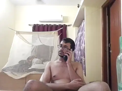 Snapshot of THE_NAKED_BOY chatting on December 18, 2025, 12:53 pm THE NAKED BOY online show from December 18, 2025, 12:53 pm