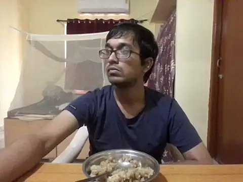 Snapshot of THE_NAKED_BOY chatting on November 15, 2025, 6:17 am THE NAKED BOY online show from November 15, 2025, 6:17 am