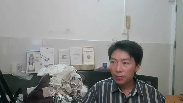 xhqds online show from June 15, 2026, 3:12 pm