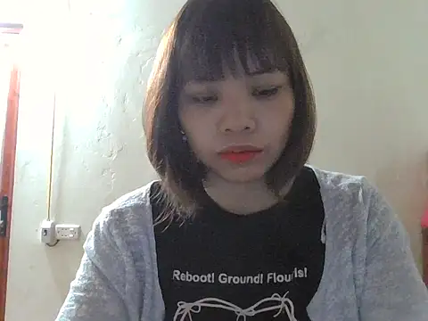 Angela-Eira online show from October 15, 2025, 8:50 pm