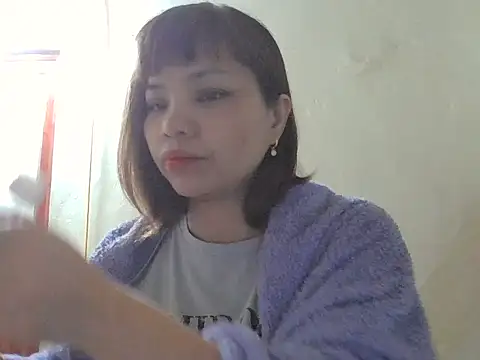 Angela-Eira online show from October 30, 2025, 8:50 pm