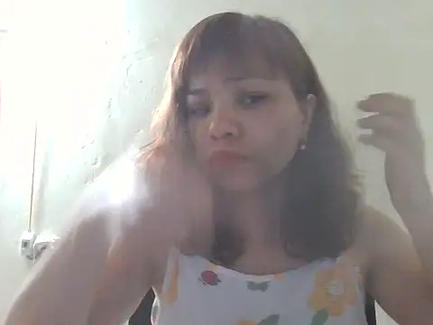 Snapshot of Angela-Eira chatting on May 28, 2026, 6:36 pm Angela-Eira online show from May 28, 2026, 6:36 pm