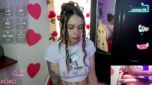 Snapshot of sweetlittlelisa chatting on March 10, 2026, 6:23 pm sweetlittlelisa online show from March 10, 2026, 6:23 pm