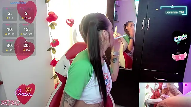 Snapshot of sweetlittlelisa chatting on February 25, 2026, 8:30 pm sweetlittlelisa online show from February 25, 2026, 8:30 pm