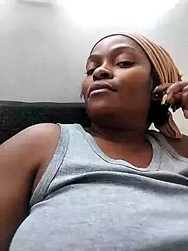 Snapshot of lovelyassbitch chatting on February 8, 2025, 9:13 am lovelyassbitch online show from February 8, 2025, 9:13 am