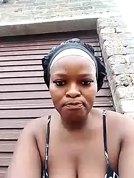 Snapshot of lovelyassbitch chatting on January 11, 2025, 5:41 am lovelyassbitch online show from January 11, 2025, 5:41 am