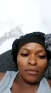 Snapshot of lovelyassbitch chatting on January 13, 2025, 8:04 pm lovelyassbitch online show from January 13, 2025, 8:04 pm