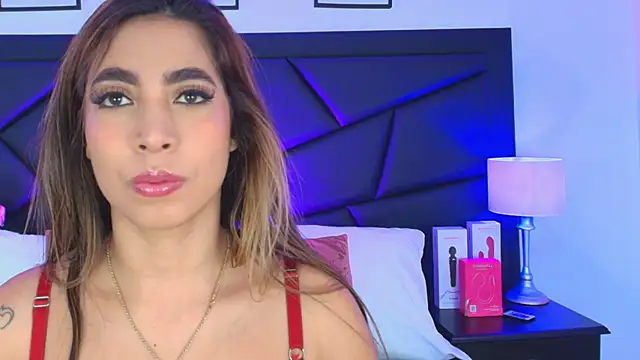 Snapshot of SophieCarther chatting on November 6, 2025, 12:31 pm SophieCarther online show from November 6, 2025, 12:31 pm