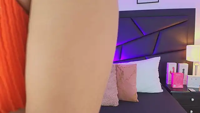 Snapshot of SophieCarther chatting on October 11, 2025, 12:39 pm SophieCarther online show from October 11, 2025, 12:39 pm