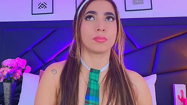 Snapshot of SophieCarther chatting on October 8, 2025, 12:28 pm SophieCarther online show from October 8, 2025, 12:28 pm