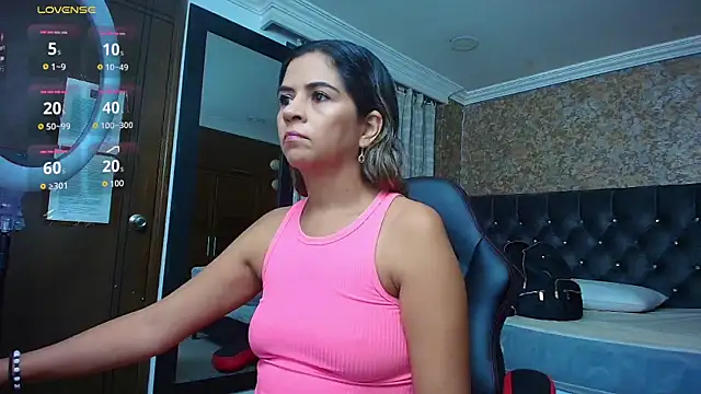 stella xue online show from October 29, 2025, 9:25 pm