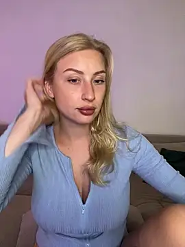 Snapshot of belle98 chatting on July 9, 2026, 10:04 am belle98 online show from July 9, 2026, 10:04 am