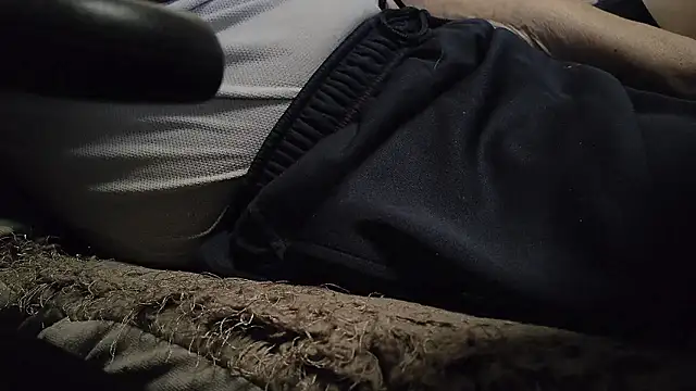 Snapshot of hidenyan02 chatting on September 13, 2025, 10:43 pm hidenyan02 online show from September 13, 2025, 10:43 pm