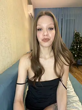 Snapshot of KateMariett chatting on February 19, 2026, 11:01 pm KateMariett online show from February 19, 2026, 11:01 pm