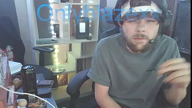 OnlyBlazexx online show from January 9, 2026, 3:24 am