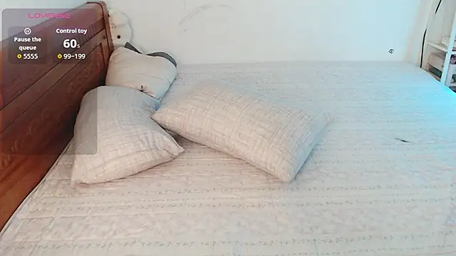 Snapshot of Baby_Claraa chatting on November 20, 2025, 5:52 am Baby Claraa online show from November 20, 2025, 5:52 am