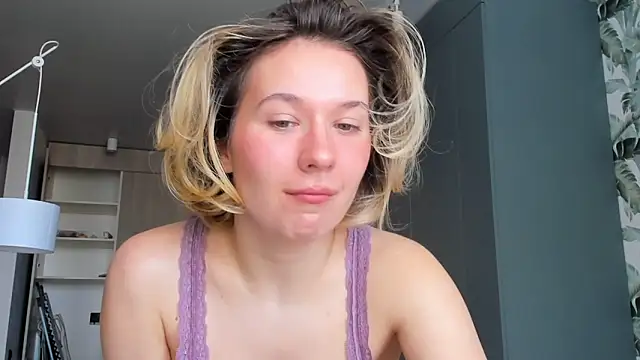 Snapshot of Lilith_lutherlow chatting on April 10, 2026, 11:17 am Lilith lutherlow online show from April 10, 2026, 11:17 am