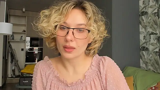 Snapshot of Lilith_lutherlow chatting on February 14, 2026, 1:11 pm Lilith lutherlow online show from February 14, 2026, 1:11 pm