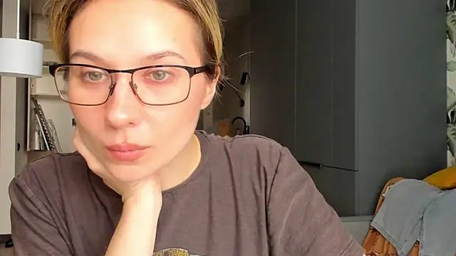 Snapshot of Lilith_lutherlow chatting on April 15, 2026, 2:21 pm Lilith lutherlow online show from April 15, 2026, 2:21 pm