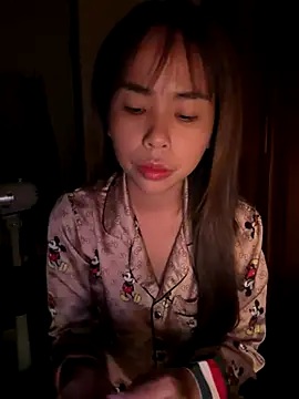 Snapshot of Samsam_567 chatting on October 24, 2025, 4:39 pm Samsam 567 online show from October 24, 2025, 4:39 pm